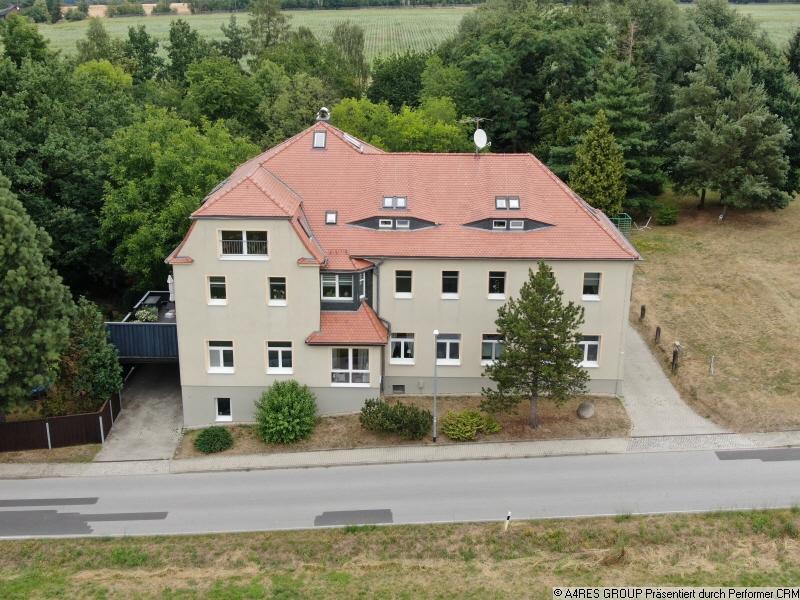 4 Raumwohnung mit Balkon und Stellplatz zimmer
