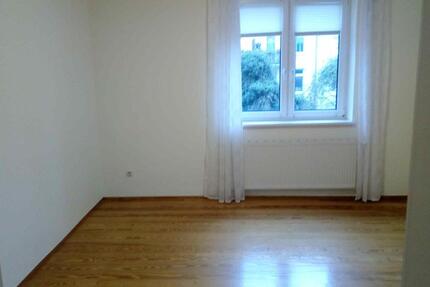 3 Raum Wohnung in Rostock in der KTV; Klosterbachstraße 3 zimmer