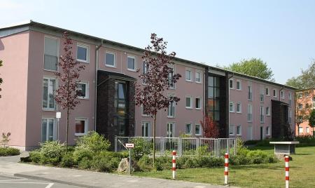 Bei VIVAWEST die Sonnenstrahlen im Garten genießen.