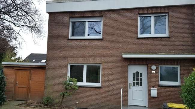 Haus zum Mieten in Duisburg 1.450 € 180 m²