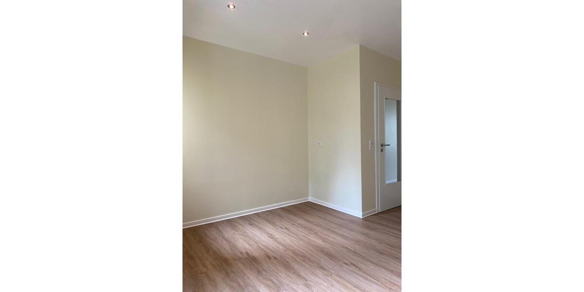 Erdgeschoßwohnung Bremerhaven - 3 Zimmer, 63 m&sup2;, 690&euro; | Angebot:25278957