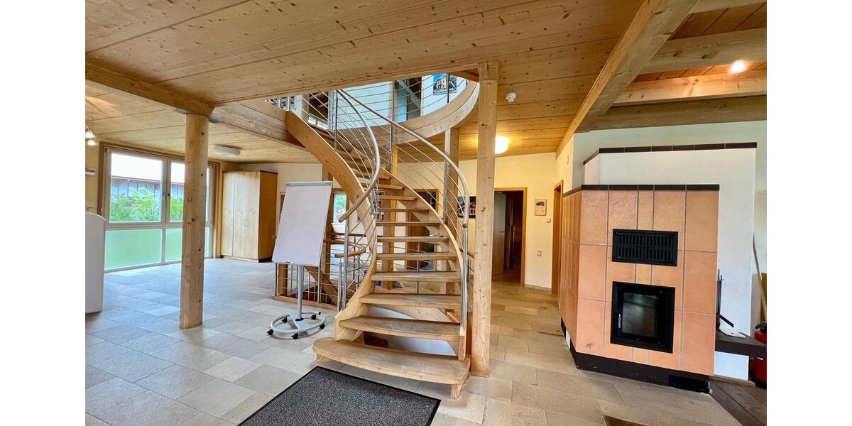 Büro Gewerbe Studio Atelier Praxis Office Holzhaus Bergblick EBK zimmer