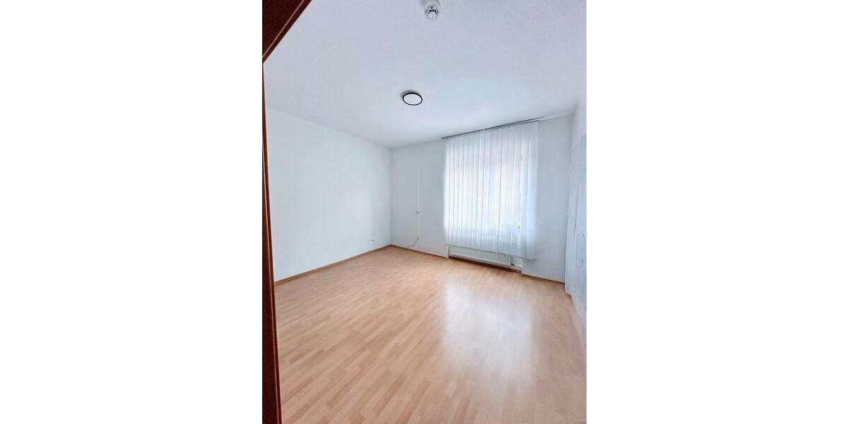 Erdgeschoßwohnung Kaiserslautern - 2 Zimmer, 60 m&sup2;, 850&euro; | Angebot:23813145