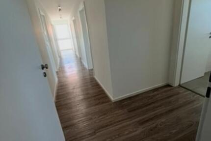 Wohnung Schleswig - 4 Zimmer, 100 m&sup2;, 1.100&euro; | Angebot:25279919