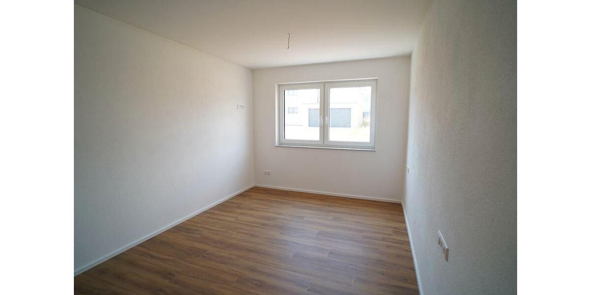 Erdgeschoßwohnung Wellendingen - 4.5 Zimmer, 130 m&sup2;, 1.330&euro; | Angebot:26083445