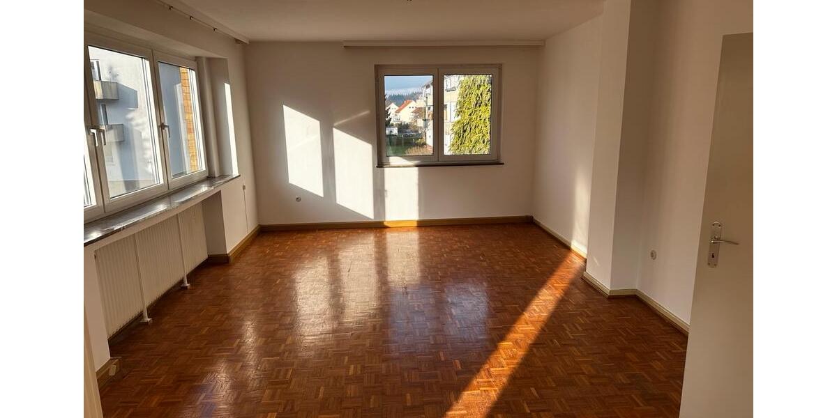 Etagenwohnung Hameln - 3 Zimmer, 85 m&sup2;, 700&euro; | Angebot:26431910