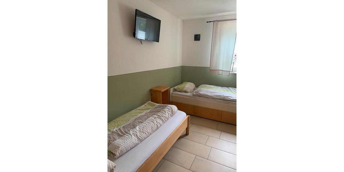 Wohnen auf Zeit Elsendorf - 3 Zimmer, 25&euro; | Angebot:23174934