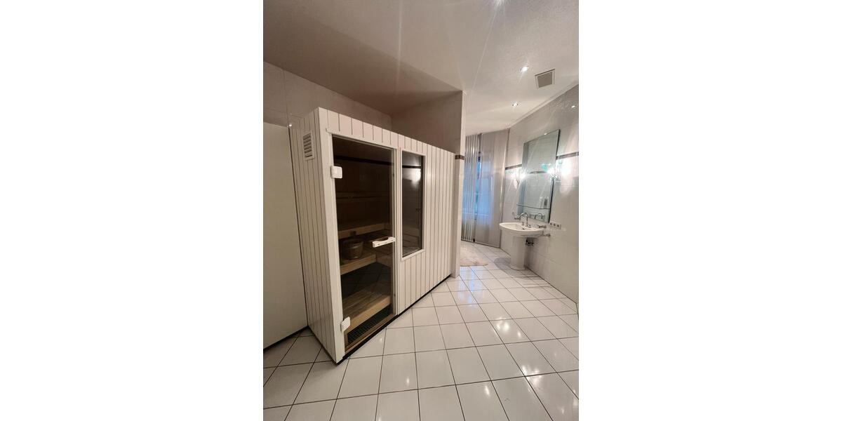 Etagenwohnung Neunkirchen - 5 Zimmer, 245 m&sup2;, 1.800&euro; | Angebot:25392092