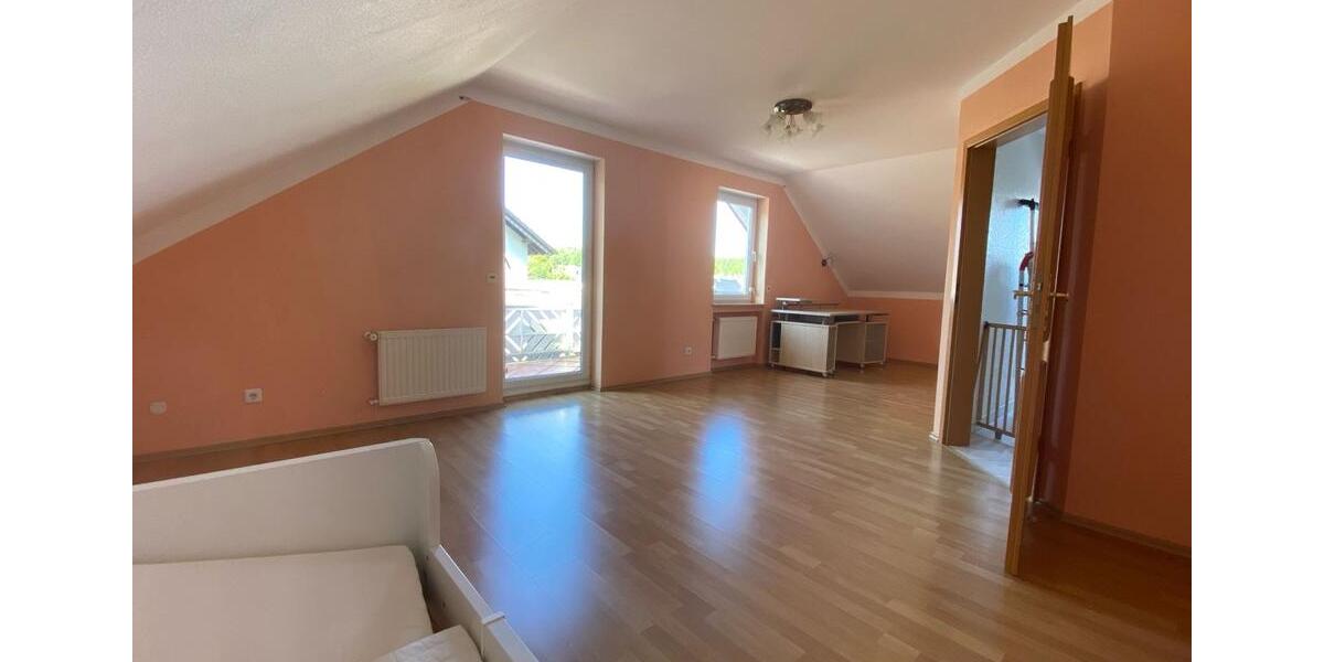 Einfamilienhaus Nentershausen - 4 Zimmer, 129 m&sup2;, 1.400&euro; | Angebot:26650102