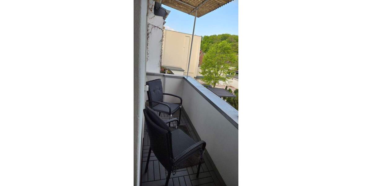 Etagenwohnung Düsseldorf Rath - 3 Zimmer, 92 m&sup2;, 1.250&euro; | Angebot:24656930