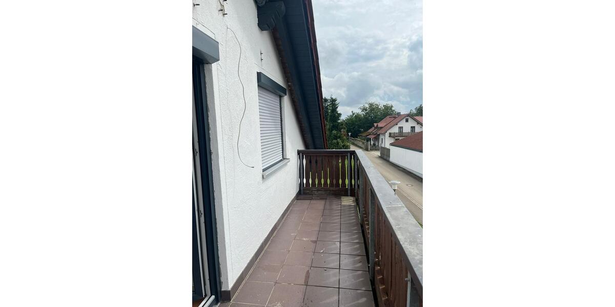 Dachgeschoßwohnung Buxheim - 3 Zimmer, 52 m&sup2;, 800&euro; | Angebot:26633305