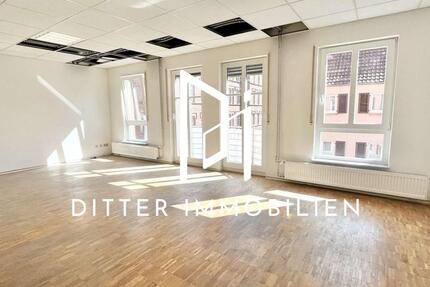 Barrierefreie Bürofläche mit Aufzug und Stellplätzen zimmer