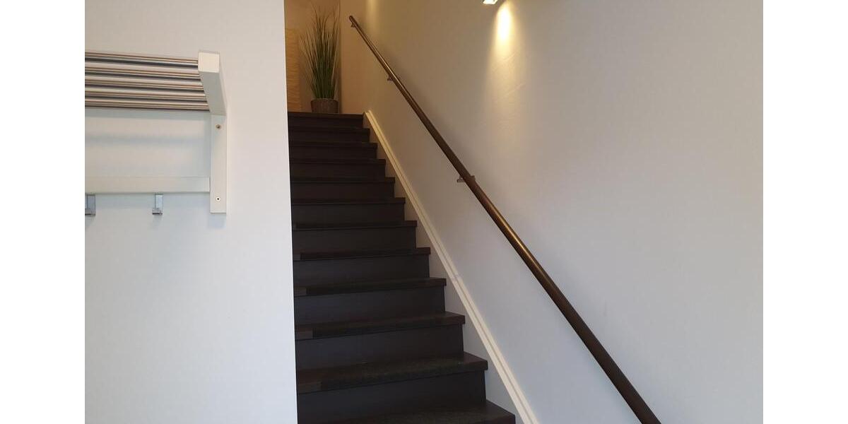 Stilvolle 2-Raum-DG-Wohnung mit Innenausstattung mit Ba 2 zimmer