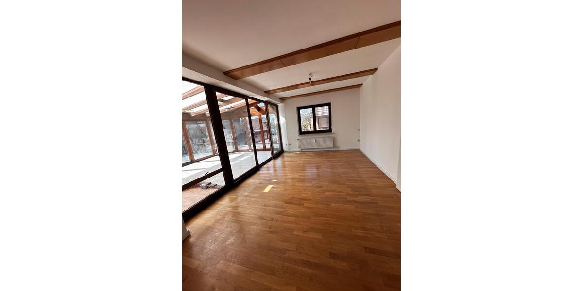 Terrassenwohnung Hohenlockstedt - 5 Zimmer, 162 m&sup2;, 1.500&euro; | Angebot:26674007