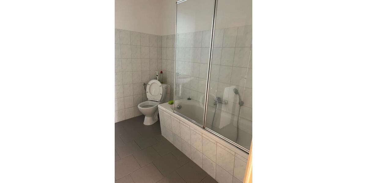 Etagenwohnung Großenhain - 4 Zimmer, 110 m&sup2;, 850&euro; | Angebot:25978786