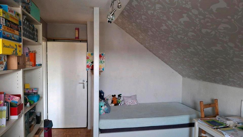 Dachgeschoßwohnung Burgwald - 3 Zimmer, 90 m&sup2;, 550&euro; | Angebot:26551730