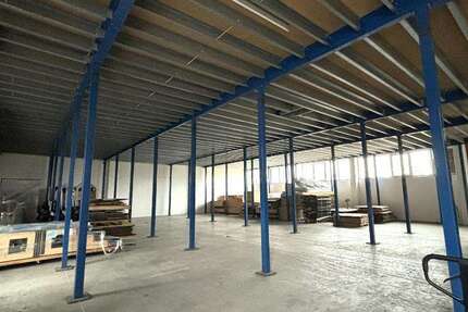 Halle in Wang 5.250 € 1500 m² zimmer