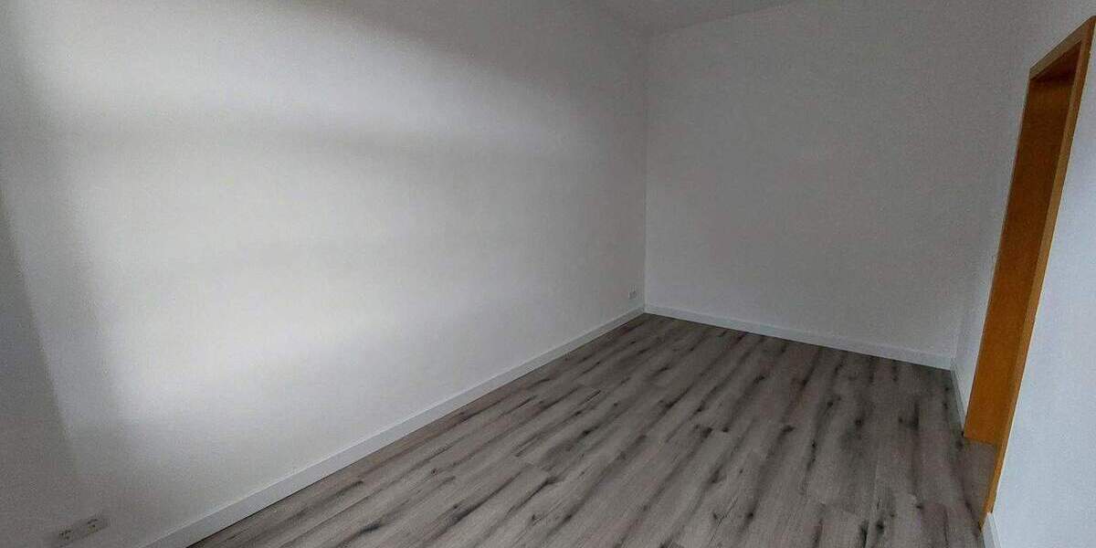Etagenwohnung Roßwein - 3 Zimmer, 83 m&sup2;, 458&euro; | Angebot:26703491