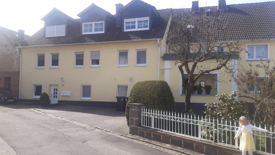 Erstbezug nach Renovierung 3. ZI. WHG. Grünberg- Reinhardshain