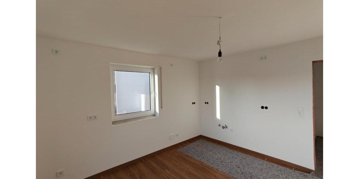 Etagenwohnung Ascha - 4 Zimmer, 102 m&sup2;, 1.150&euro; | Angebot:24831347