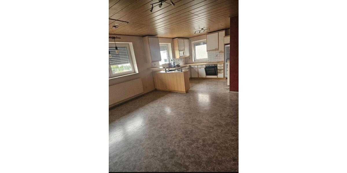 Etagenwohnung Laupheim - 2 Zimmer, 96 m&sup2;, 950&euro; | Angebot:25544583