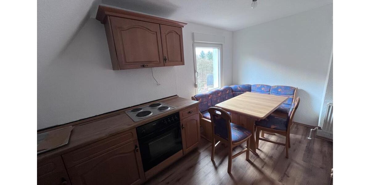 Reihenhaus Delligsen - 7 Zimmer, 195 m&sup2;, 1.050&euro; | Angebot:26225566