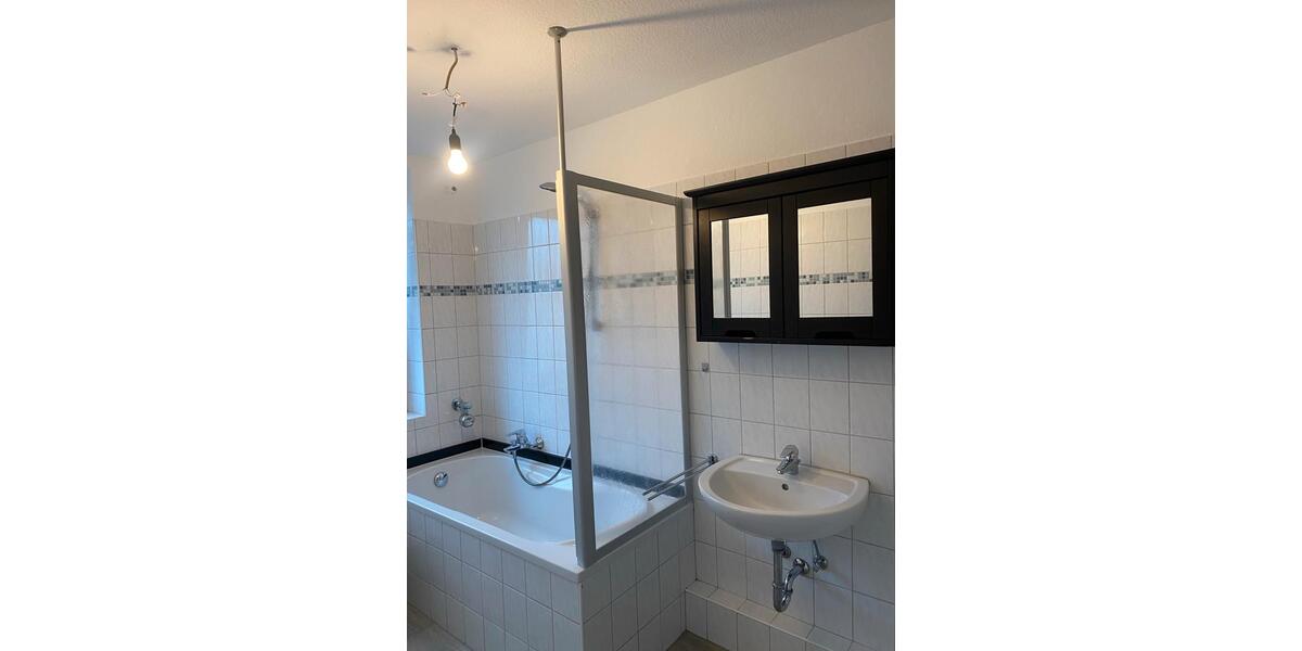 Etagenwohnung Solingen - 1 Zimmer, 44 m&sup2;, 400&euro; | Angebot:26656180