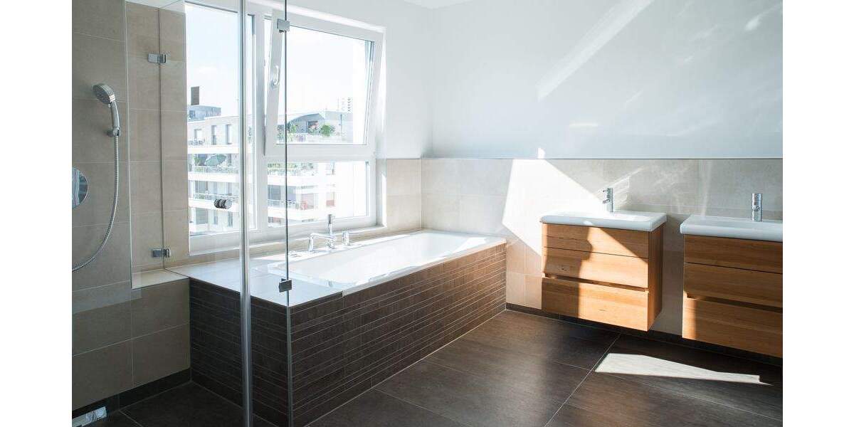 Etagenwohnung Ludwigshafen Süd - 4 Zimmer, 181 m&sup2;, 2.738&euro; | Angebot:24972261