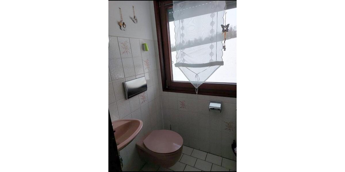 Etagenwohnung Homberg (Efze) - 4 Zimmer, 107 m&sup2;, 700&euro; | Angebot:26447850
