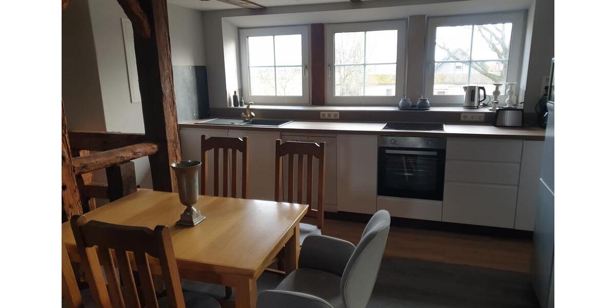 Etagenwohnung Eicklingen - 3 Zimmer, 100 m&sup2;, 1.200&euro; | Angebot:25995447