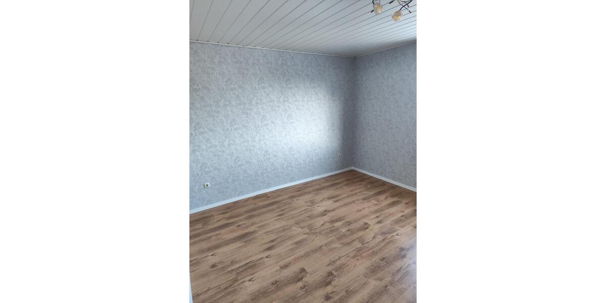 Erdgeschoßwohnung Kirchlengern - 3 Zimmer, 90 m&sup2;, 680&euro; | Angebot:24446443