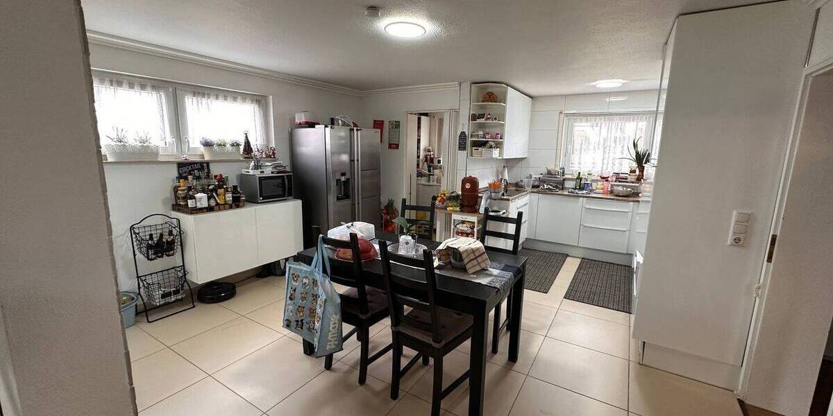 Einfamilienhaus Dittelbrunn Hambach - 1 Zimmer, 200 m&sup2;, 1.950&euro; | Angebot:26139240