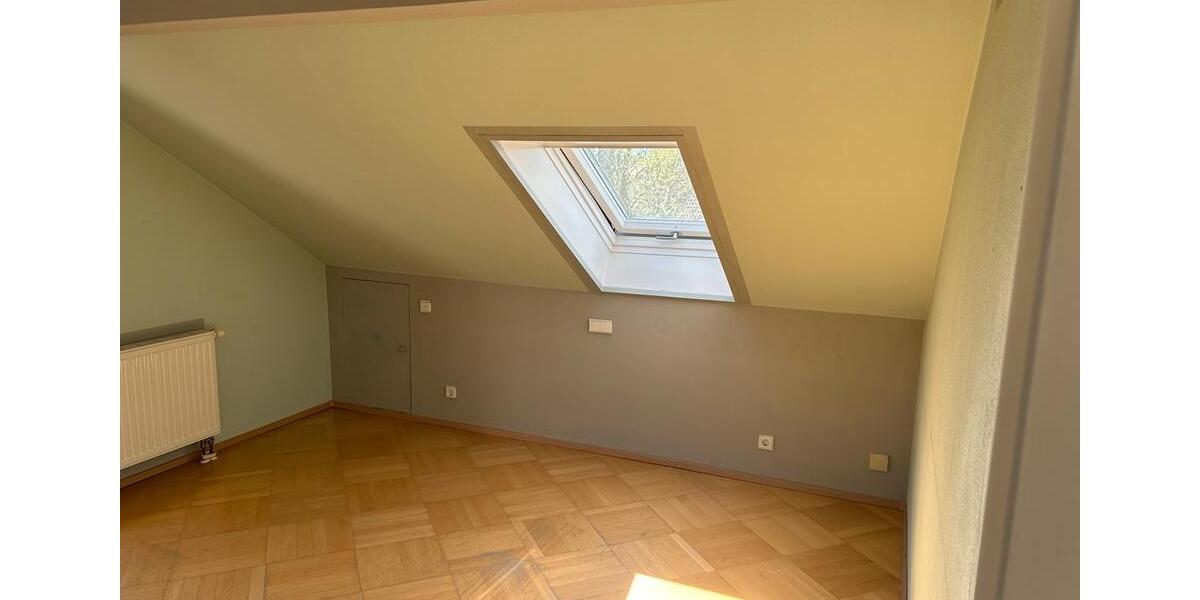 Dachgeschoßwohnung Schramberg - 3 Zimmer, 110 m&sup2;, 940&euro; | Angebot:25893567