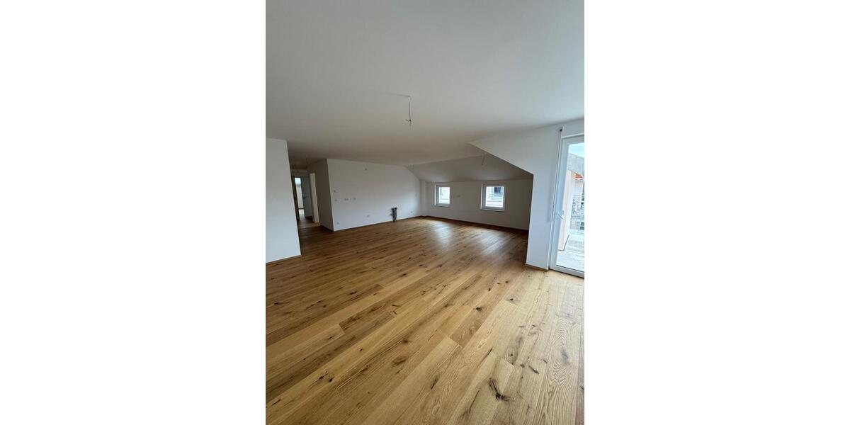 Etagenwohnung Plüderhausen - 3 Zimmer, 99 m&sup2;, 1.250&euro; | Angebot:25234398