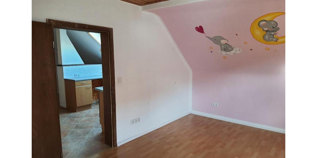 Dachgeschoßwohnung Witzenhausen - 4 Zimmer, 100 m&sup2;, 650&euro; | Angebot:26221962