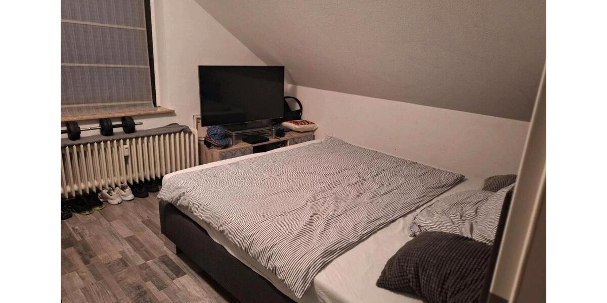 Dachgeschoßwohnung Halver - 3 Zimmer, 75 m&sup2;, 550&euro; | Angebot:24308013