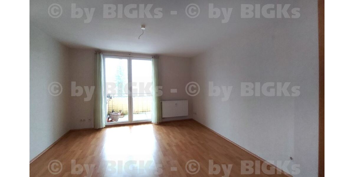 BIGKs: Suhl-Leninring: 3 Raum Wohnung Suhl,sep.Küche,Wannenbad, Balkon (-;) - Etagenwohnung Suhl Suhl Leninring | Angebot:27363188