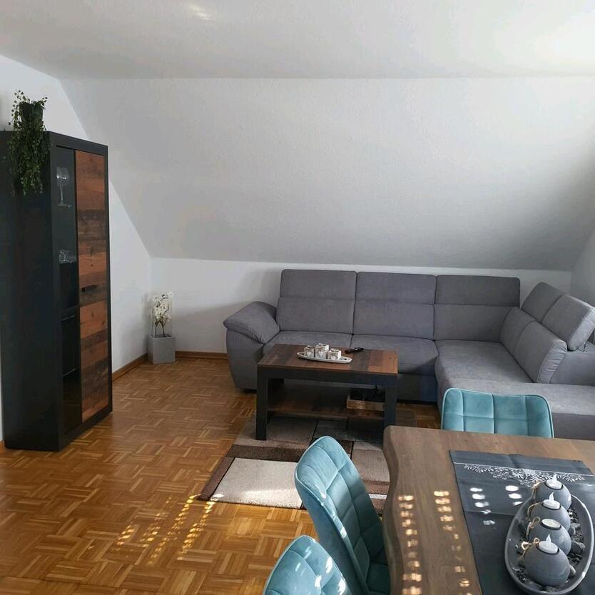 Schöne Helle ObergeschossWohnung in Flachsmeer zu vermieten