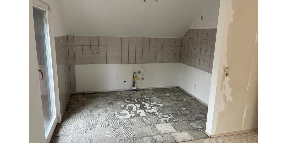 Dachgeschoßwohnung Nieste - 3 Zimmer, 62 m&sup2;, 850&euro; | Angebot:26565349
