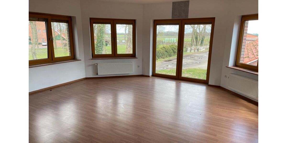 Dachgeschoßwohnung Meppen - 5 Zimmer, 160 m&sup2;, 1.450&euro; | Angebot:25302991