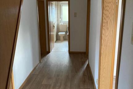 Wohnung Wartenberg - 3 Zimmer, 60 m&sup2;, 350&euro; | Angebot:25054342