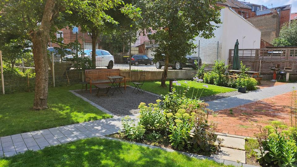 Dachgeschoßwohnung Erfurt Johannesplatz - 4 Zimmer, 130 m&sup2;, 1.400&euro; | Angebot:26048958