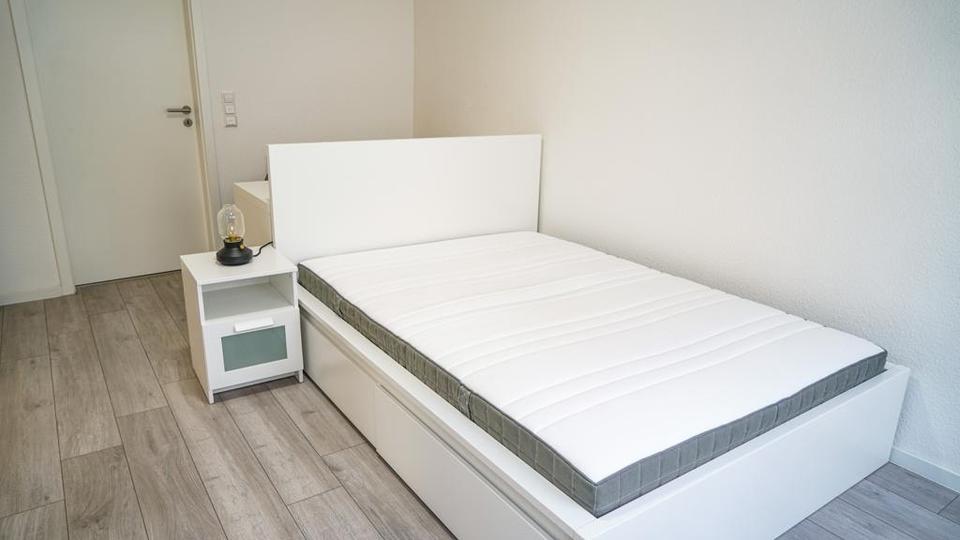 WG für Studierende der Finanzschule Edenkoben 8 zimmer