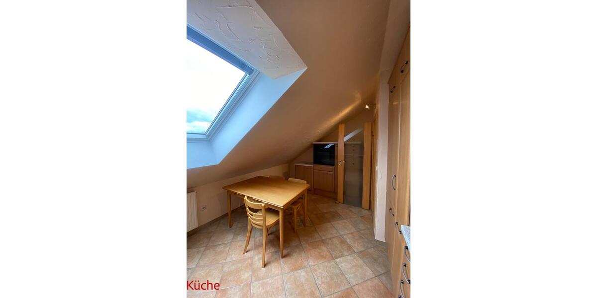 Dachgeschoßwohnung Nürnberg Holzheim - 3 Zimmer, 87 m&sup2;, 1.100&euro; | Angebot:25853955