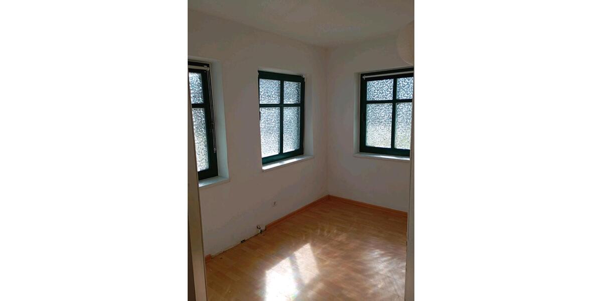 Etagenwohnung Hettstedt - 2 Zimmer, 50 m&sup2;, 370&euro; | Angebot:26047044