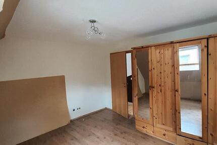 Wohnen auf Zeit Pirmasens Niedersimten - 6 Zimmer, 20 m&sup2;, 400&euro; | Angebot:21794482