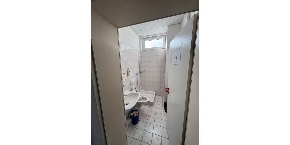 Halle, Lagerhalle, Gewerbeimmobilie - Top Lage zimmer