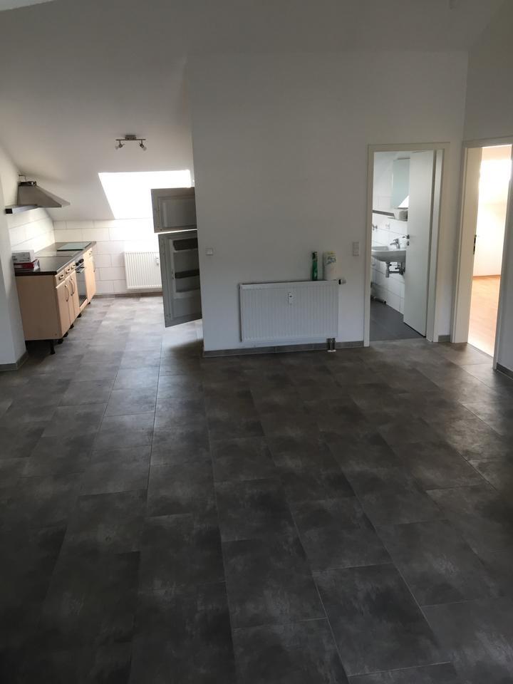 Schöne 2-Zimmer-Wohnung in Mühlacker-Lomersheim zu vermieten