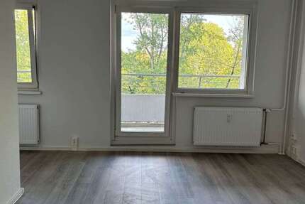 Wohnung zum Mieten in Berlin 589 € 37.17 m²