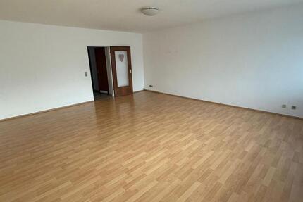 2-Zimmer-Wohnung mit Balkon & Einbauküche – ab sofort frei 2 zimmer